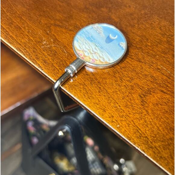 Table Purse Hook - Picture 1 of 2